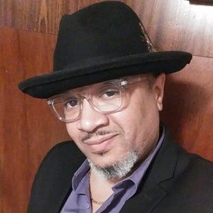 Meet your Posher, Roy